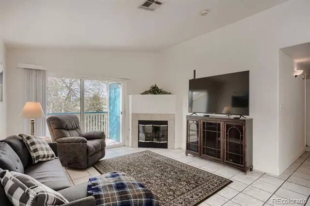 8437 Thunder Ridge Way #204 Highlands Ranch, CO 80126
