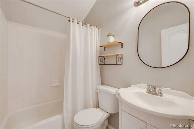 17035 Snowwood Drive Monument, CO 80132