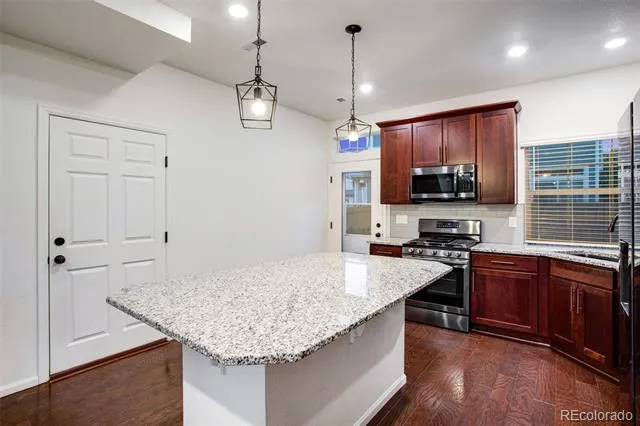 10041 Yampa Court Commerce City, CO 80022