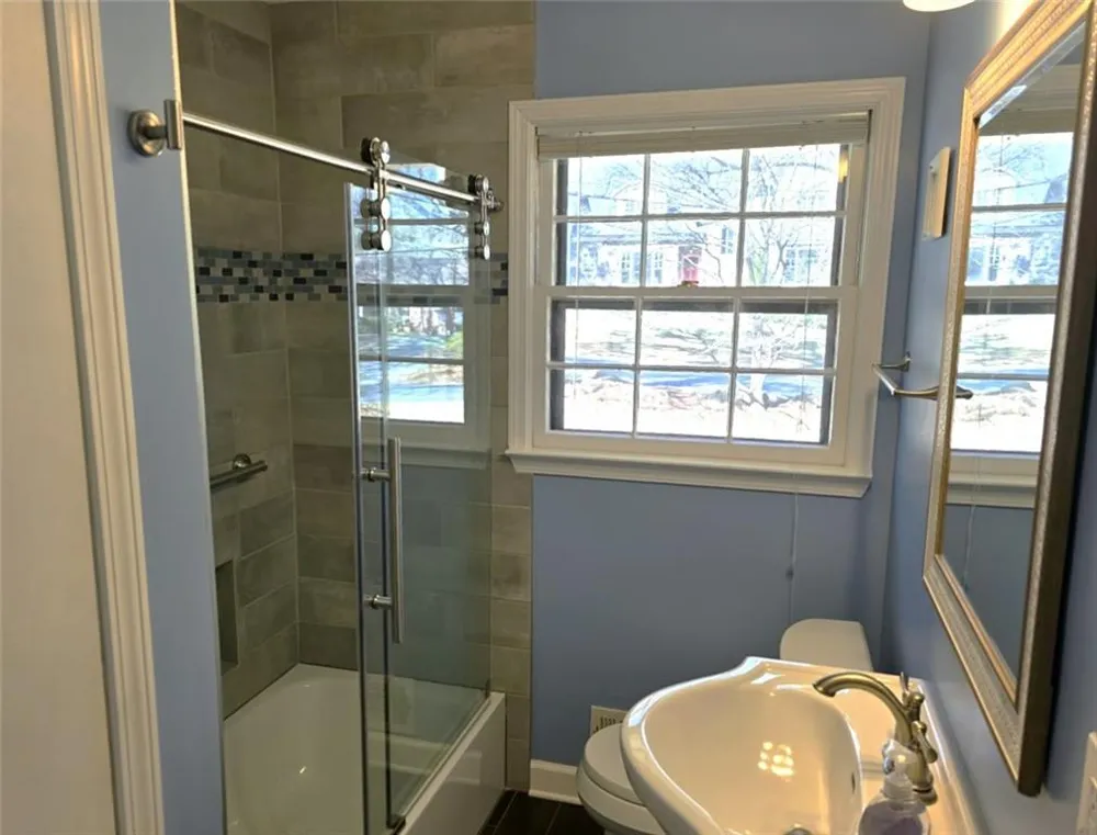 2457 Sunset Drive NE Atlanta, GA 30345