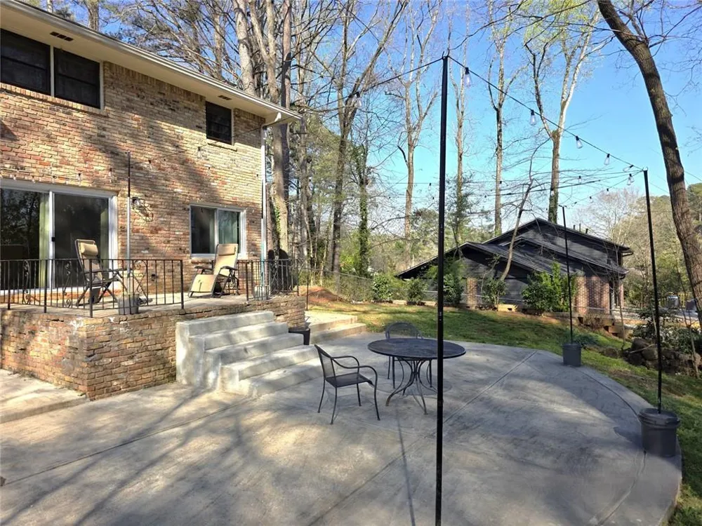 2457 Sunset Drive NE Atlanta, GA 30345