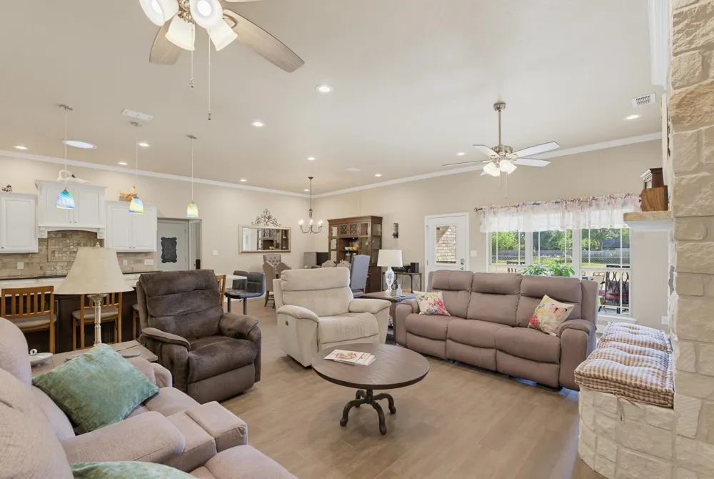 3225 White Oaks Drive Abilene, TX 79606