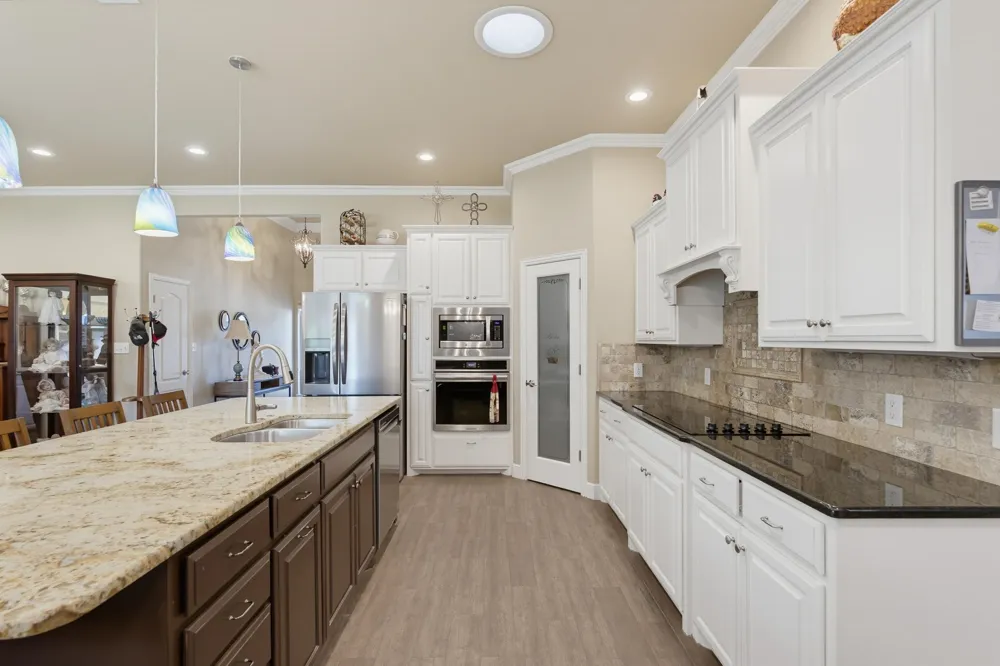 3225 White Oaks Drive Abilene, TX 79606