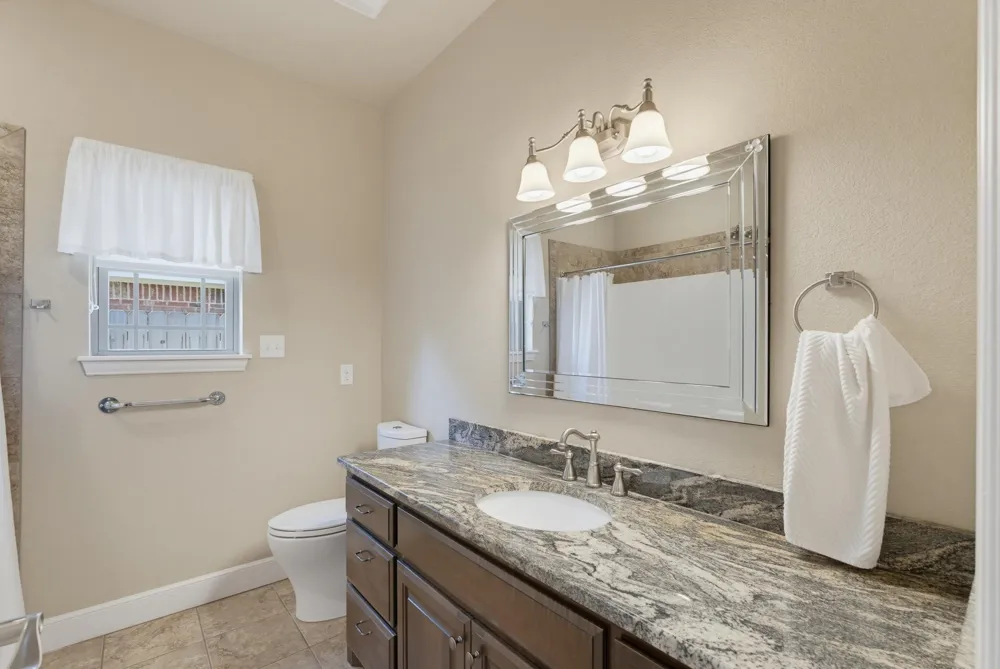 3225 White Oaks Drive Abilene, TX 79606