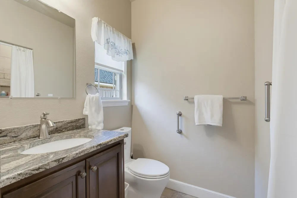 3225 White Oaks Drive Abilene, TX 79606