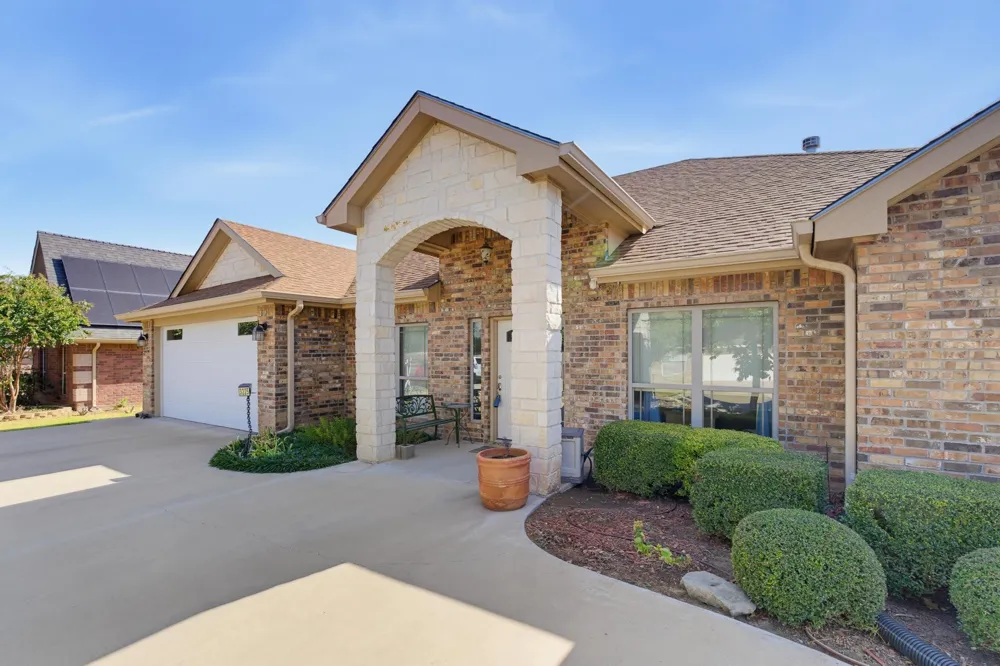 3225 White Oaks Drive Abilene, TX 79606