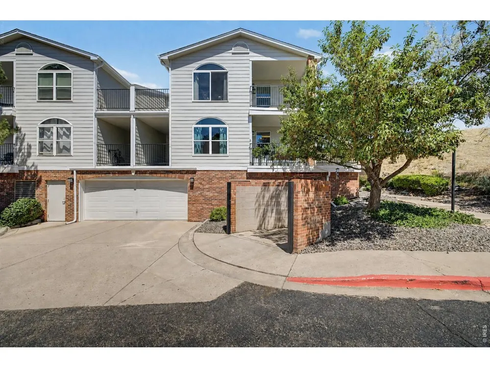 1629 S Deframe Street #B8 Lakewood, CO 80228