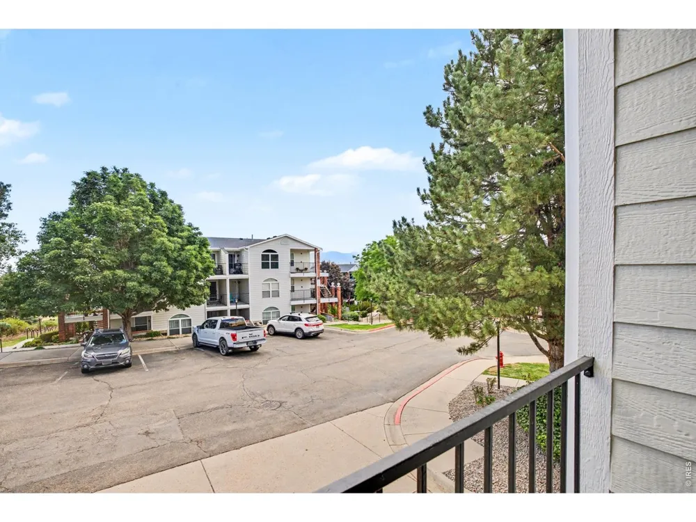 1629 S Deframe Street #B8 Lakewood, CO 80228