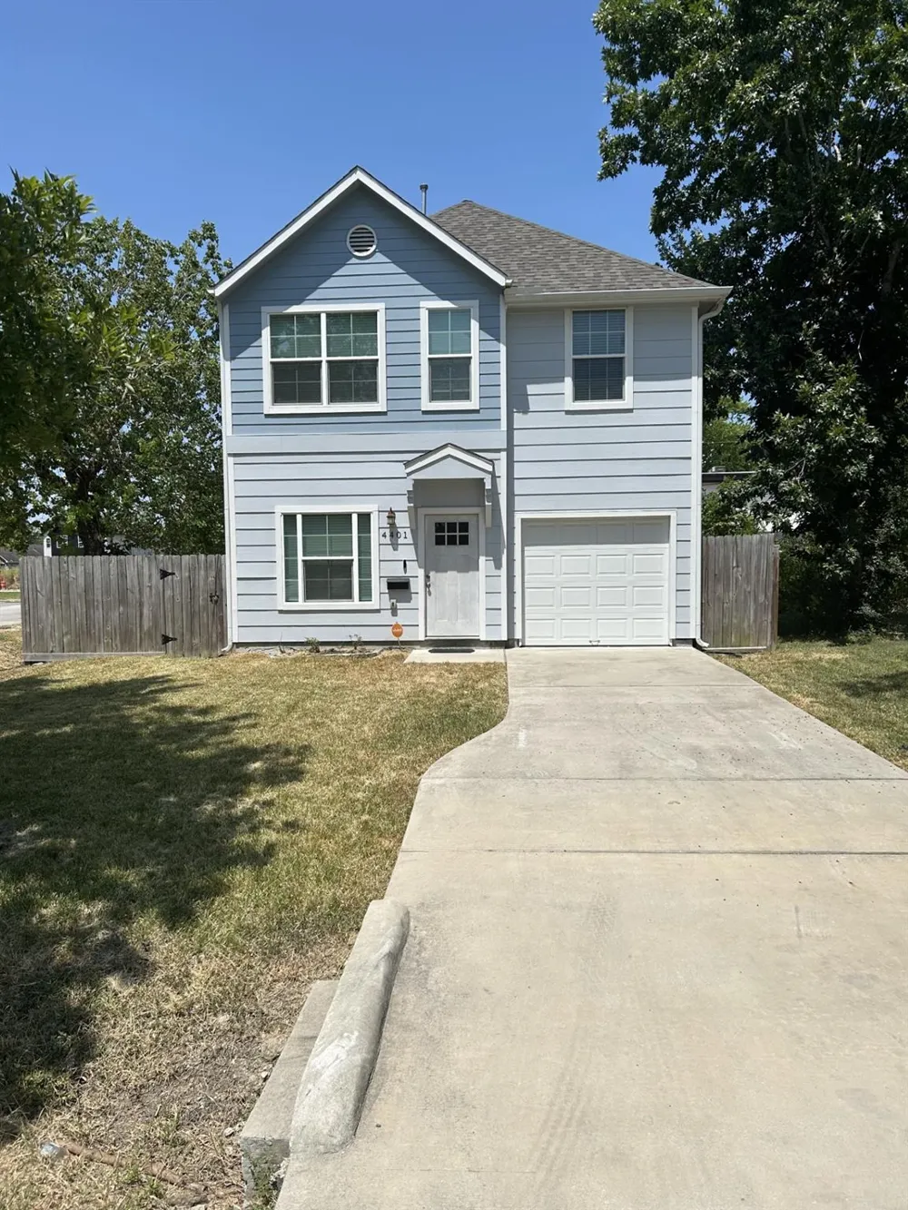 4401 Sterling Street Houston, TX 77051