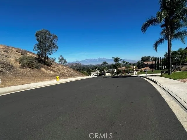 2986 Everwood Drive Riverside, CA 92503