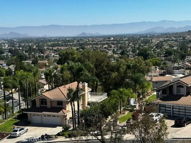 2986 Everwood Drive Riverside, CA 92503