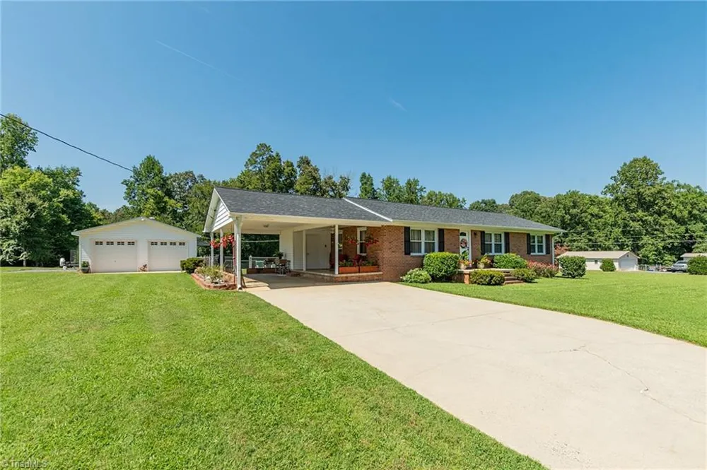 420 Sawyersville Road Asheboro, NC 27205