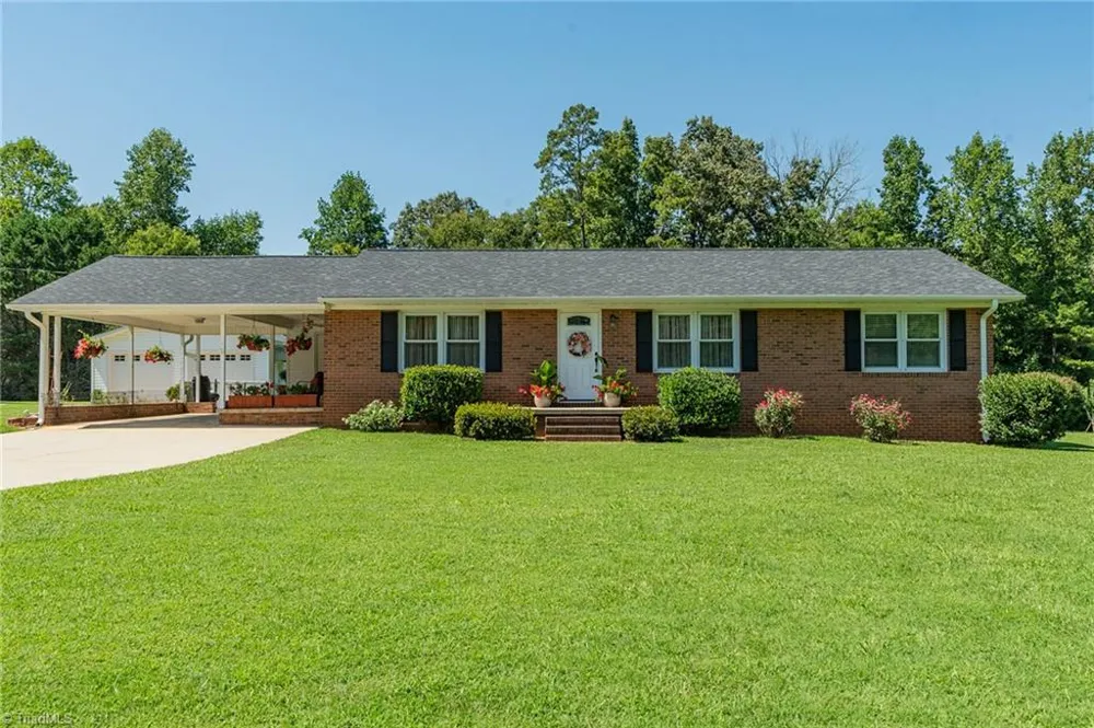 420 Sawyersville Road Asheboro, NC 27205