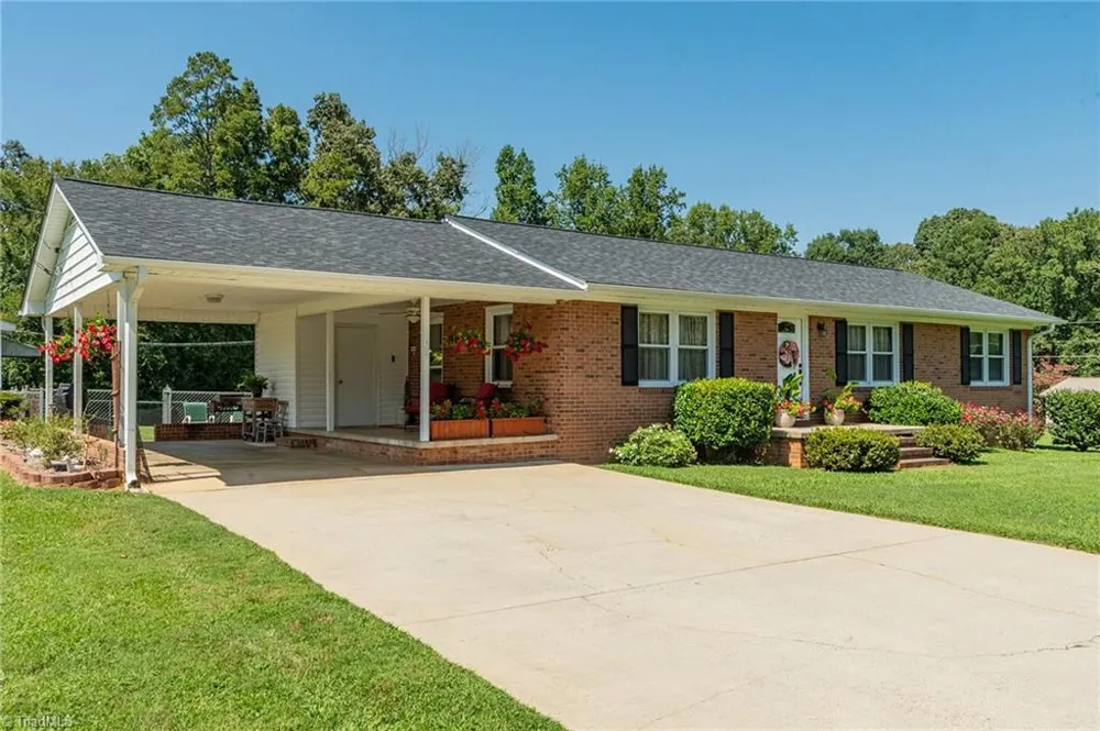 420 Sawyersville Road Asheboro, NC 27205
