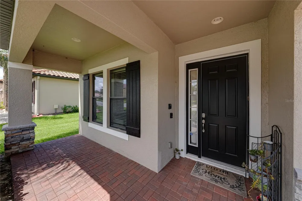 1902 VIA LAGO DRIVE Lakeland, FL 33810