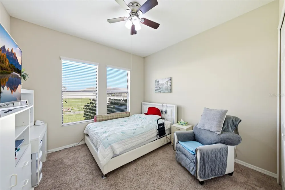 1902 VIA LAGO DRIVE Lakeland, FL 33810