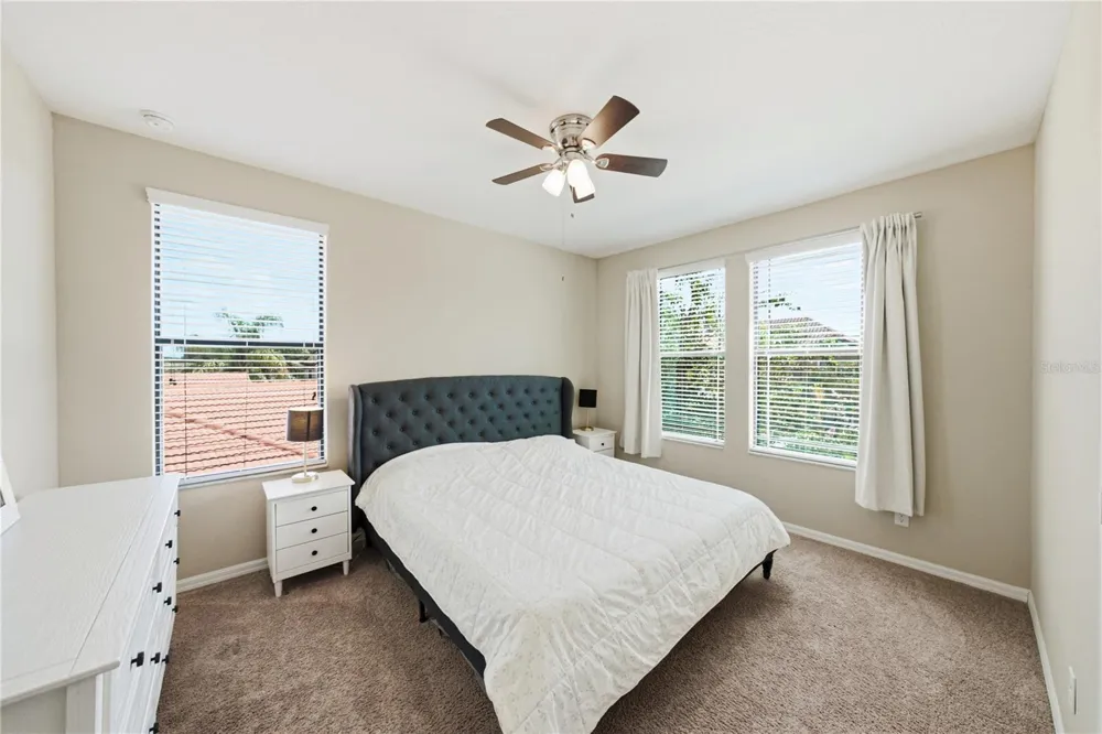 1902 VIA LAGO DRIVE Lakeland, FL 33810