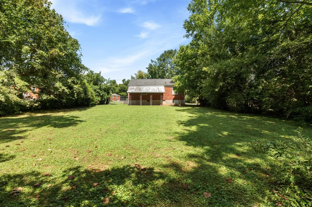 2939 Lakeland Dr Nashville, TN 37214