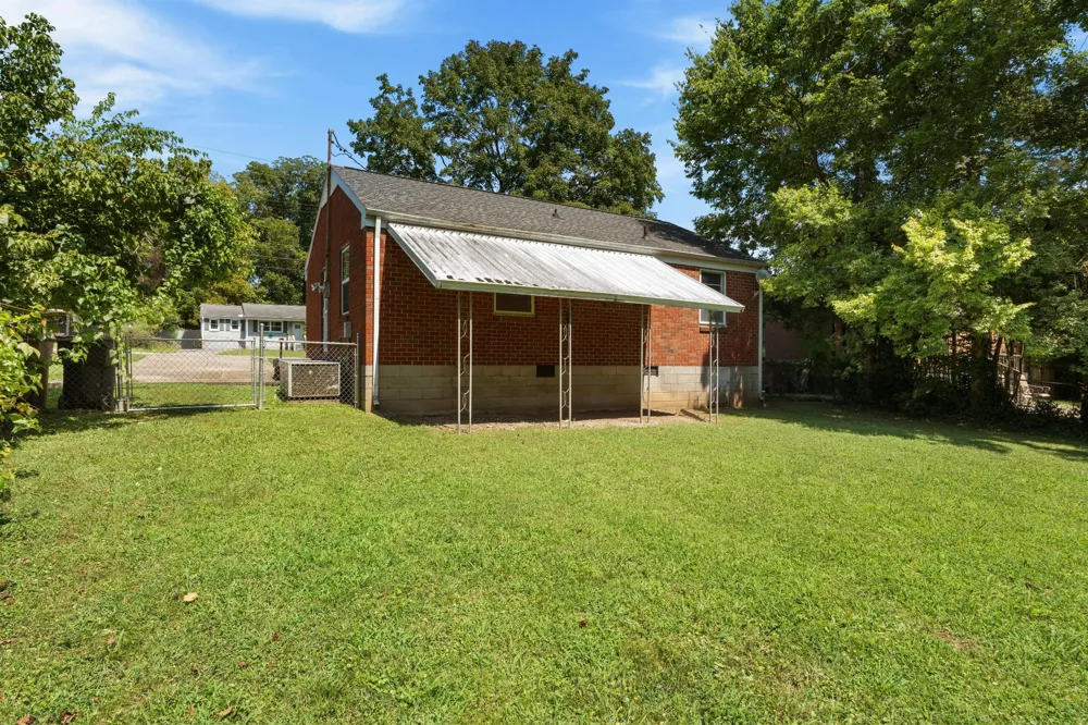 2939 Lakeland Dr Nashville, TN 37214