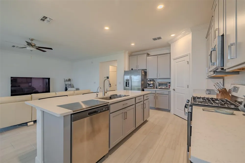 12720 TAHITIAN PEARL Parrish, FL 34219