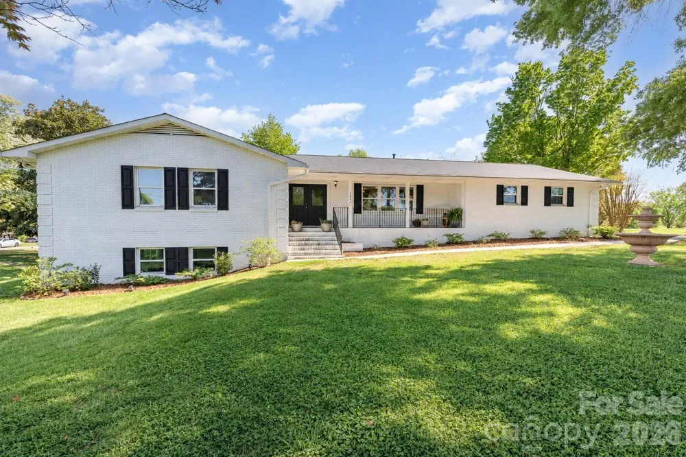 1041 Brawley School Road Mooresville, NC 28117