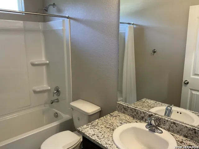 578 Misty Gln Canyon Lake, TX 78133