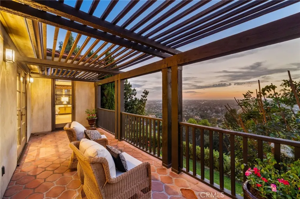 11321 Resevoir Road North Tustin, CA 92705