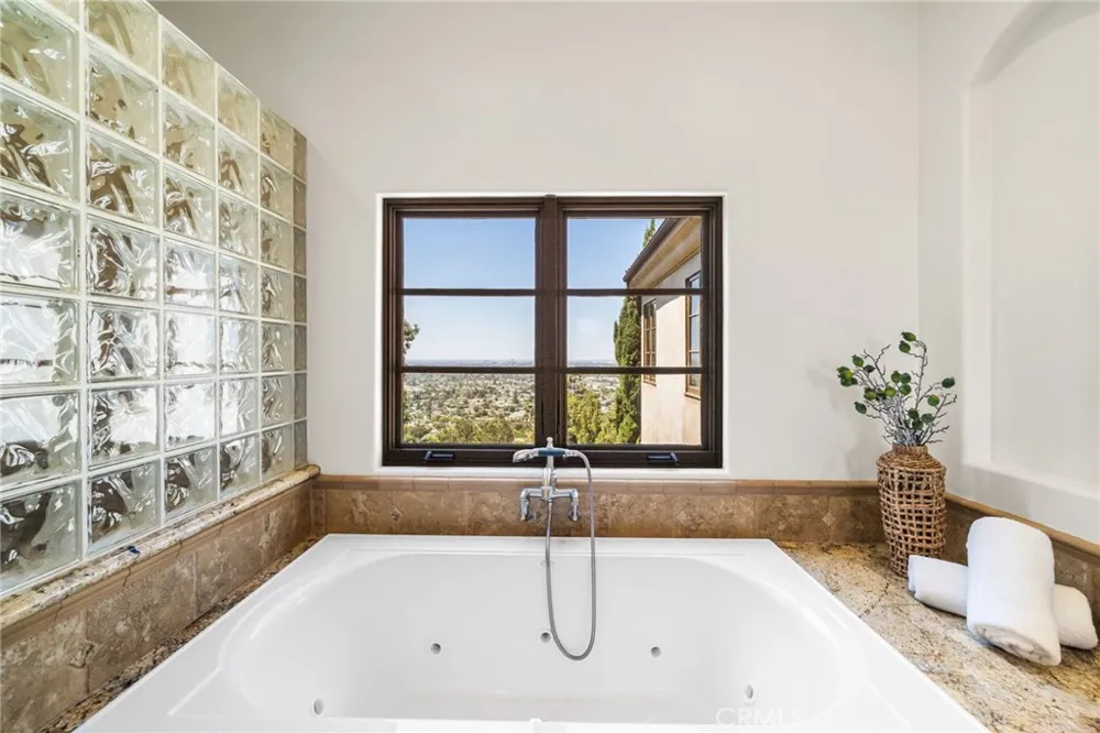 11321 Resevoir Road North Tustin, CA 92705