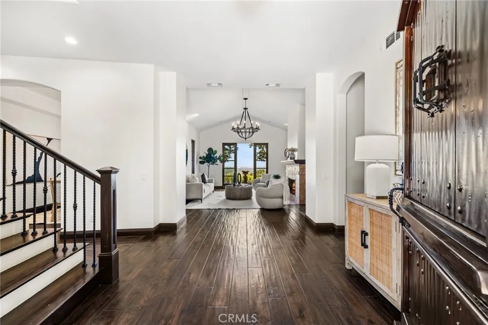 11321 Resevoir Road North Tustin, CA 92705