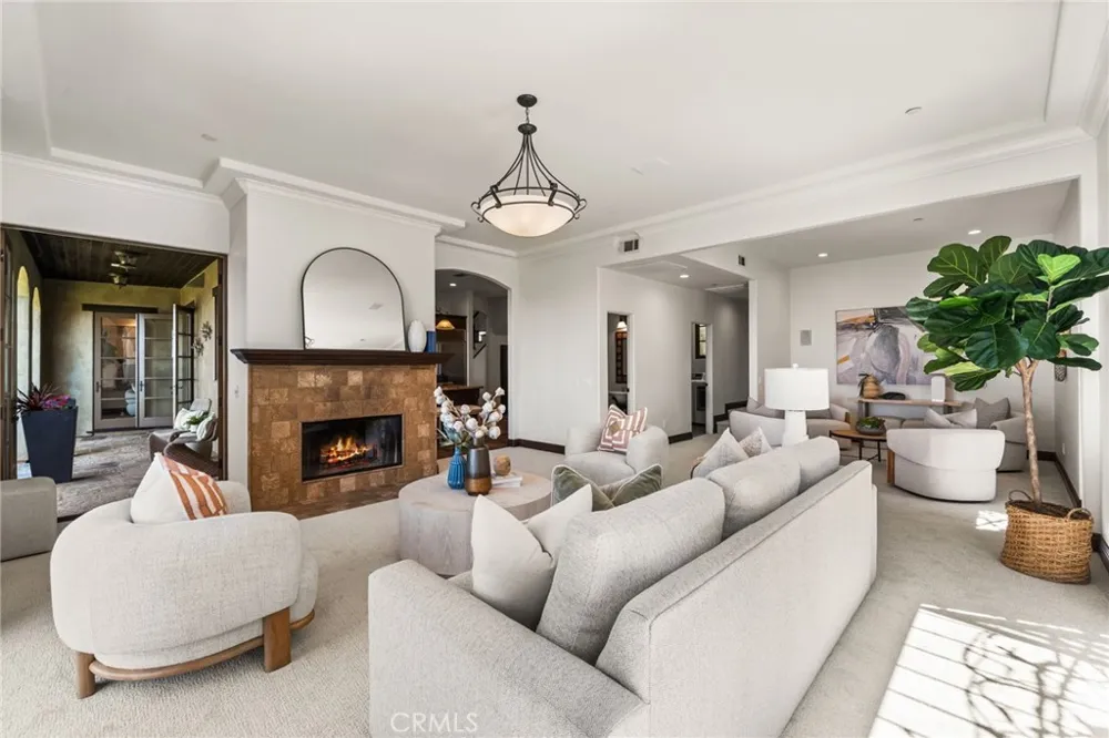 11321 Resevoir Road North Tustin, CA 92705