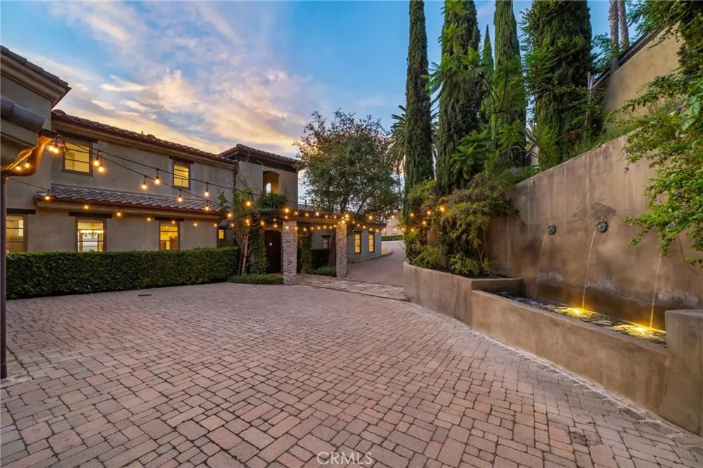 11321 Resevoir Road North Tustin, CA 92705