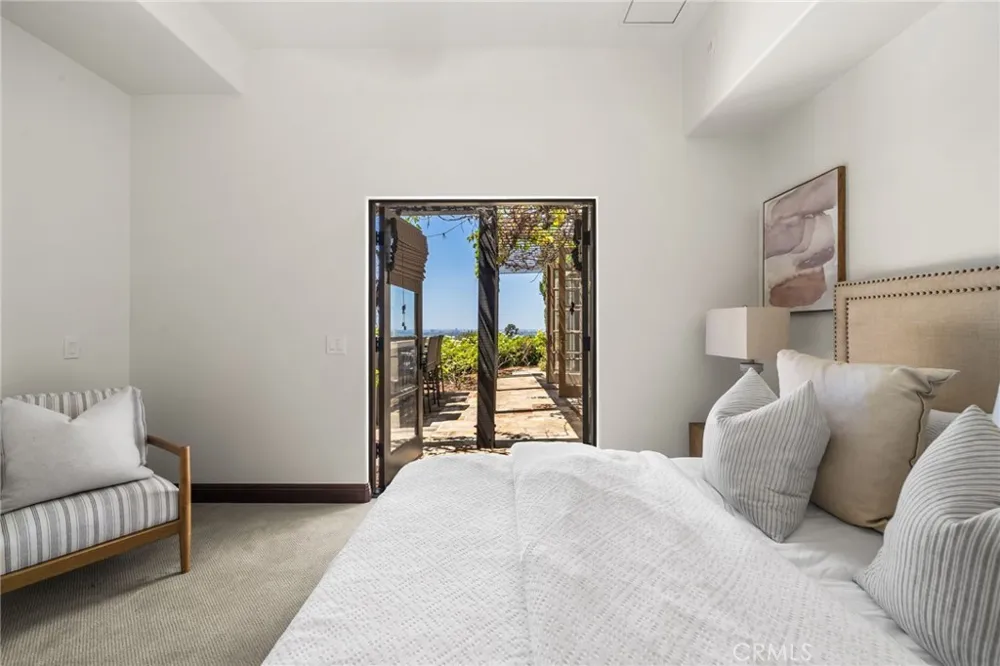 11321 Resevoir Road North Tustin, CA 92705
