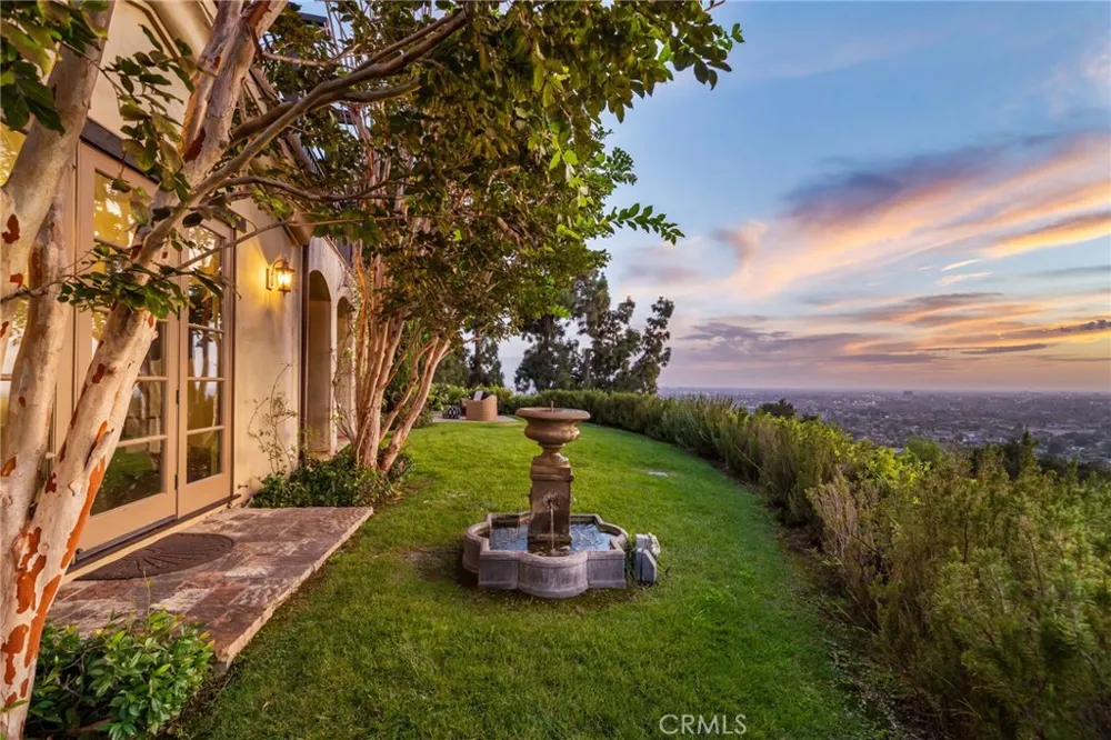 11321 Resevoir Road North Tustin, CA 92705