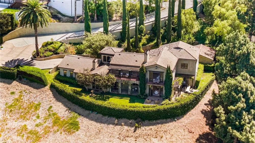 11321 Resevoir Road North Tustin, CA 92705