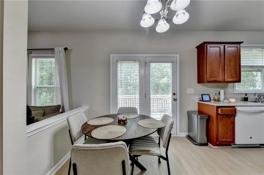 4351 Suwanee Brook Court Buford, GA 30518