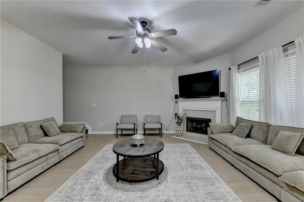 4351 Suwanee Brook Court Buford, GA 30518