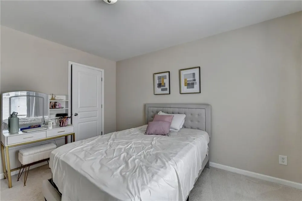 4351 Suwanee Brook Court Buford, GA 30518