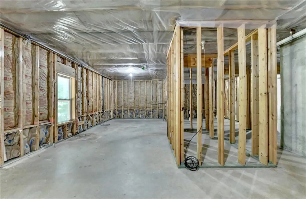 4351 Suwanee Brook Court Buford, GA 30518