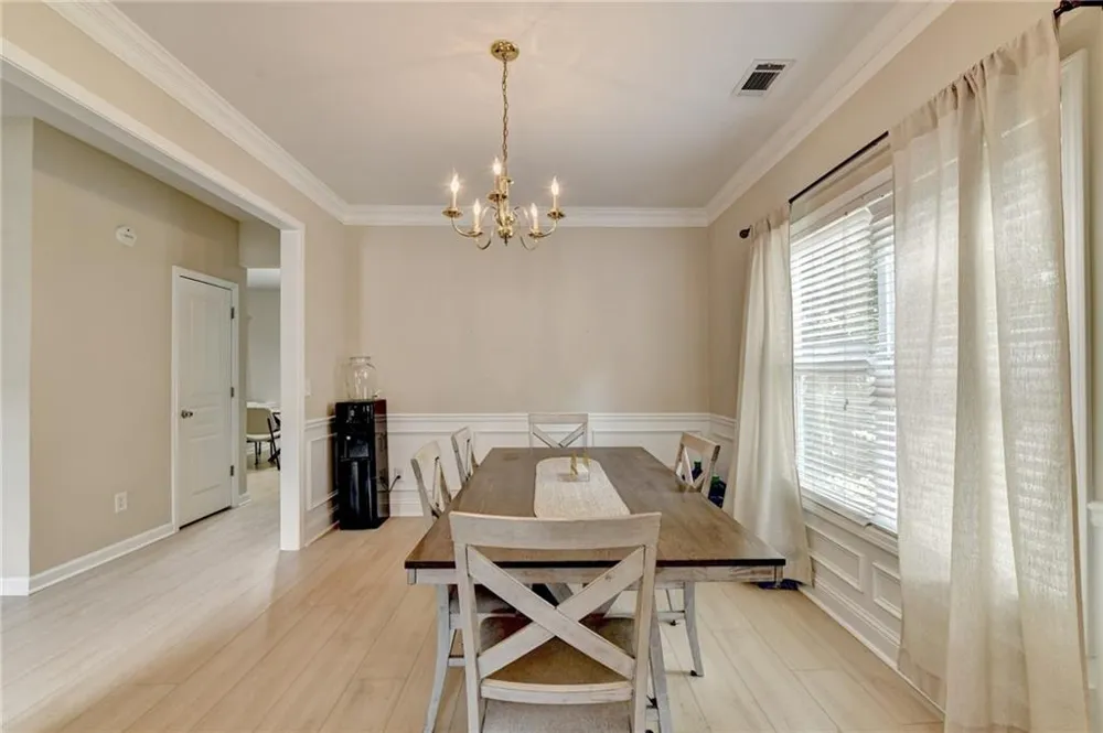 4351 Suwanee Brook Court Buford, GA 30518