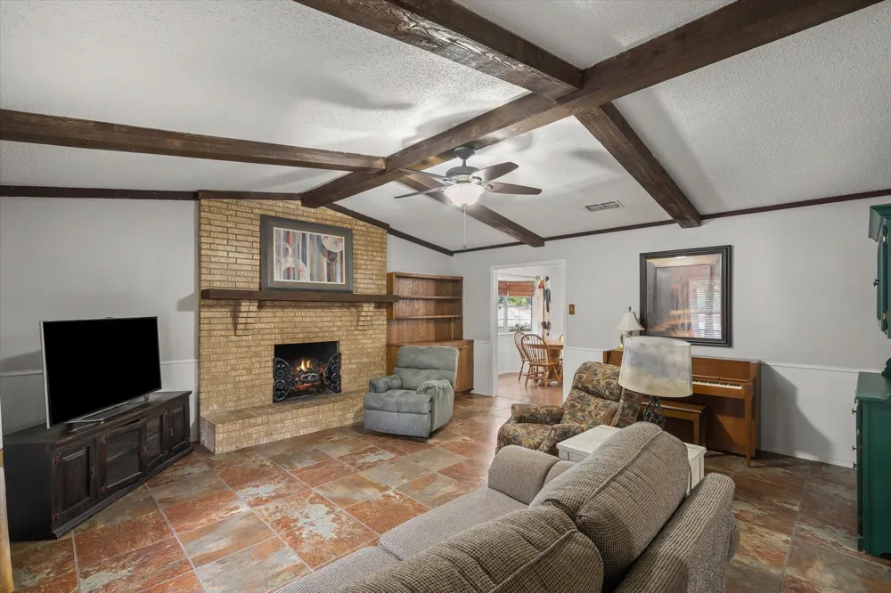 508 Warren Street Edgewood, TX 75117