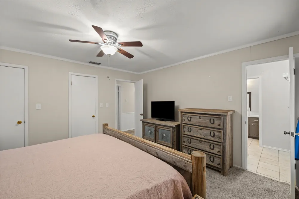 508 Warren Street Edgewood, TX 75117
