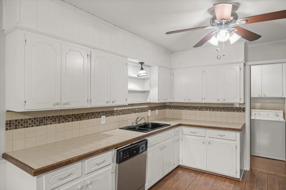 508 Warren Street Edgewood, TX 75117