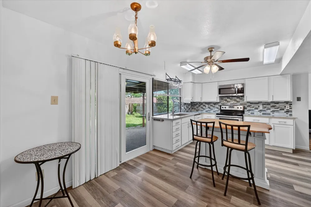 2705 Treeview Drive Arlington, TX 76016