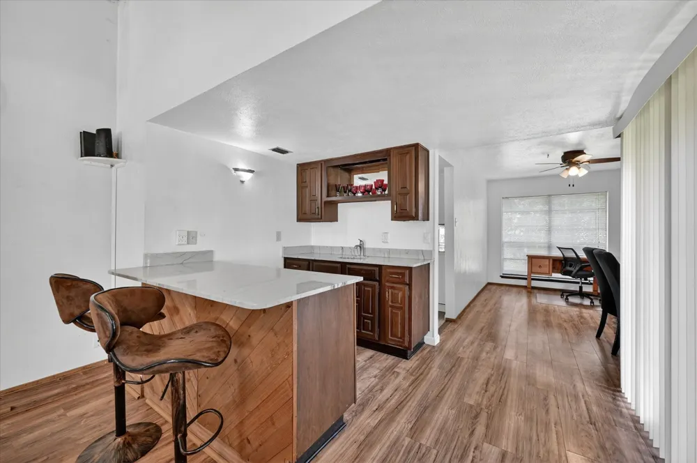 2705 Treeview Drive Arlington, TX 76016