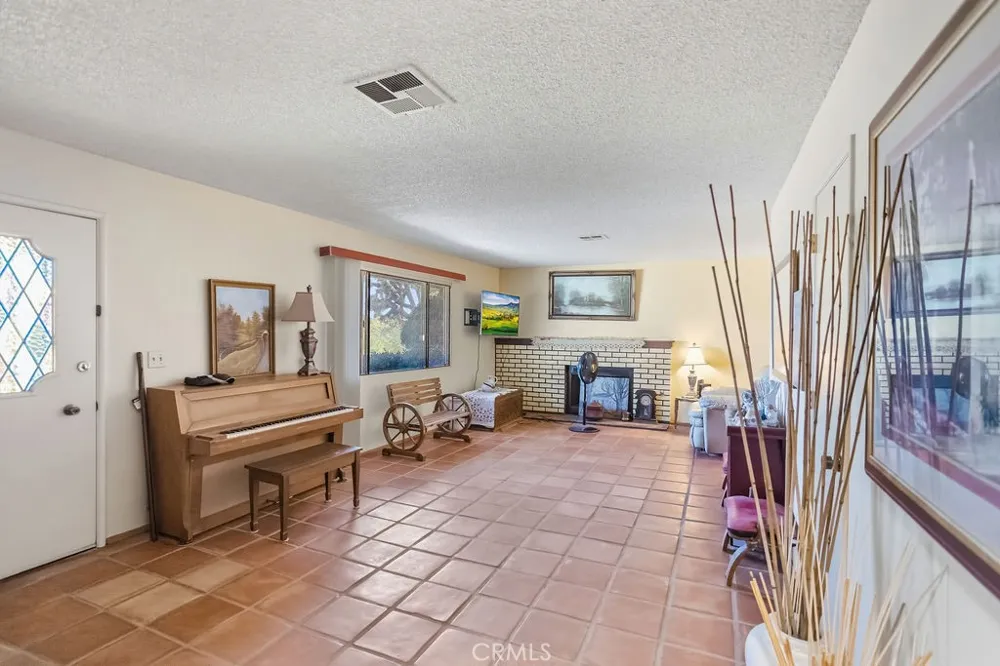 56347 Tamarisk Court Yucca Valley, CA 92284