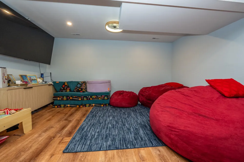 4617 Coloma Road Coloma, MI 49038