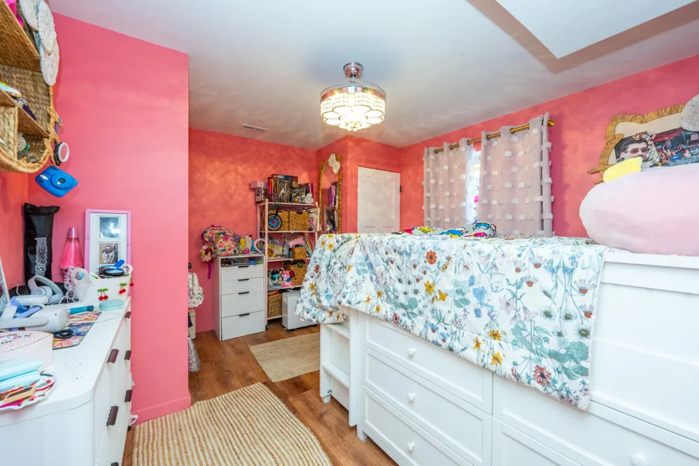 4617 Coloma Road Coloma, MI 49038