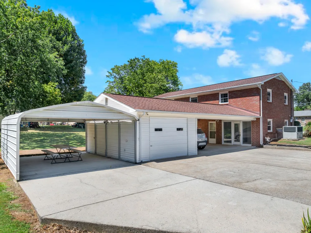 113 Cloverdale Rd Shelbyville, TN 37160