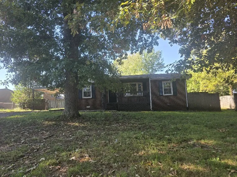 290 Lafayette Rd Clarksville, TN 37042