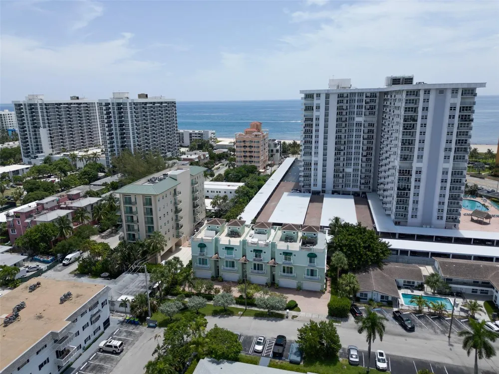 430 SUNSET DRIVE Pompano Beach, FL 33062